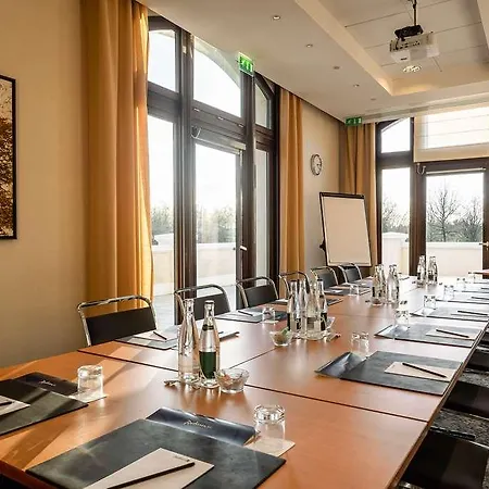 Crowne Plaza Paris Marne-la-vallee By Ihg Hotel 4*