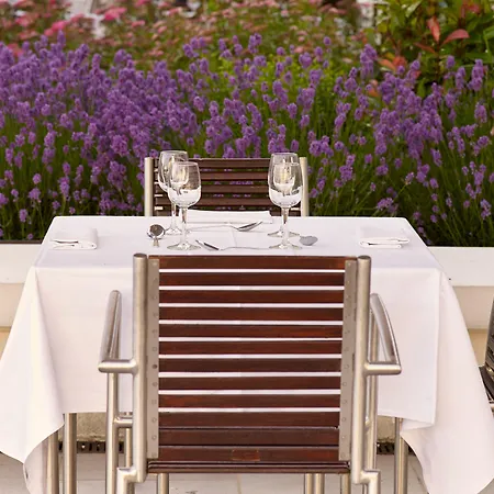 Hotel Radisson Blu Paris, Marne-la-vallée 4*