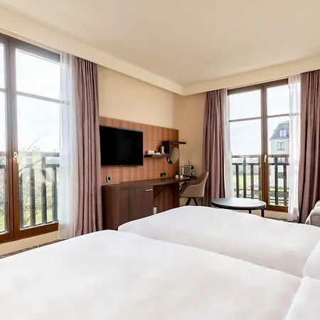 Crowne Plaza Paris Marne-la-vallee 4*