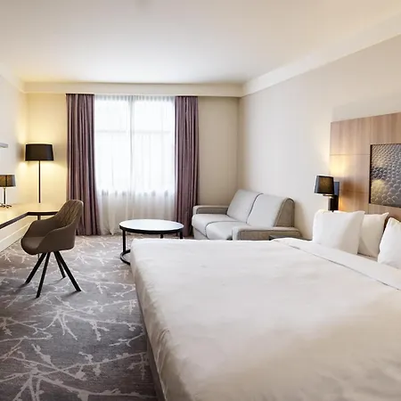 Crowne Plaza Paris Marne-la-vallee Hotel 4*
