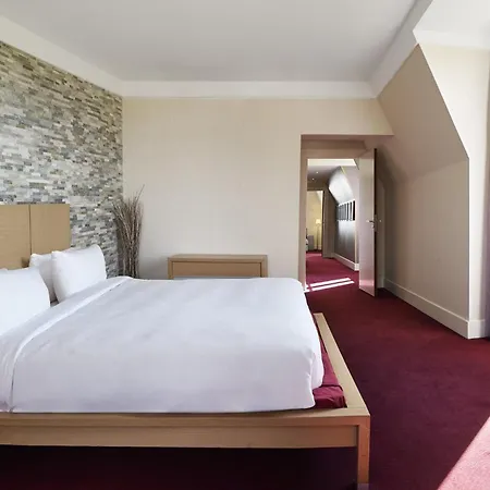 Crowne Plaza Paris Marne-la-vallee By Ihg Magny-le-Hongre