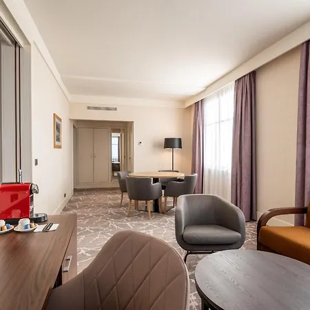 Crowne Plaza Paris Marne-la-vallee By Ihg Hotel