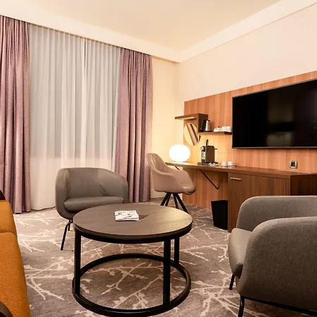 Radisson Blu Paris, Marne-la-vallee Hotell 4*